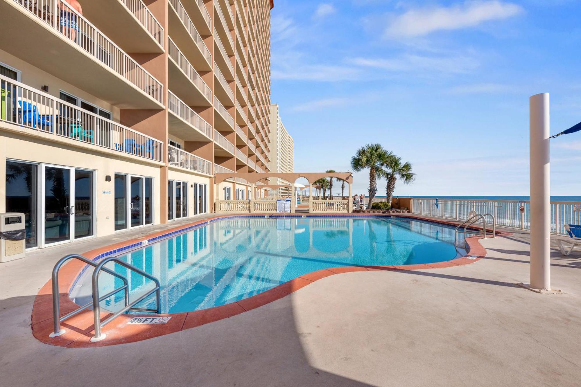 Gulf Front Master Br In Sunrise Beach With Amazing Views! Sleeps 7! Panama City Beach Exterior foto